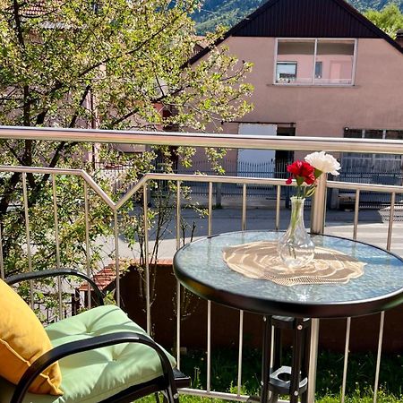 Guest House Bosnian House Hrasnica Bagian luar foto